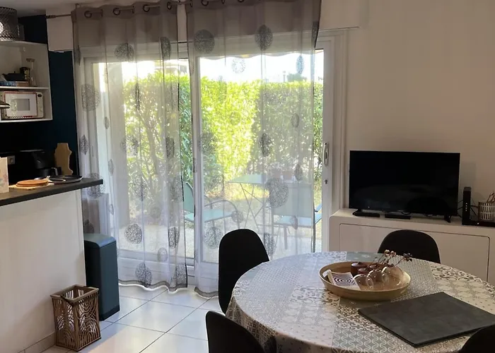 T2 Avec Jardin, Proche Et Centre, Parking Prive, Animaux Acceptes, Wi-fi Gratuit - Fr-1-487-342 * Cabourg