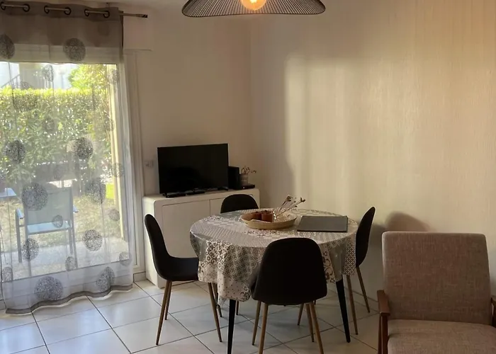 T2 Avec Jardin, Proche Et Centre, Parking Prive, Animaux Acceptes, Wi-fi Gratuit - Fr-1-487-342 Cabourg